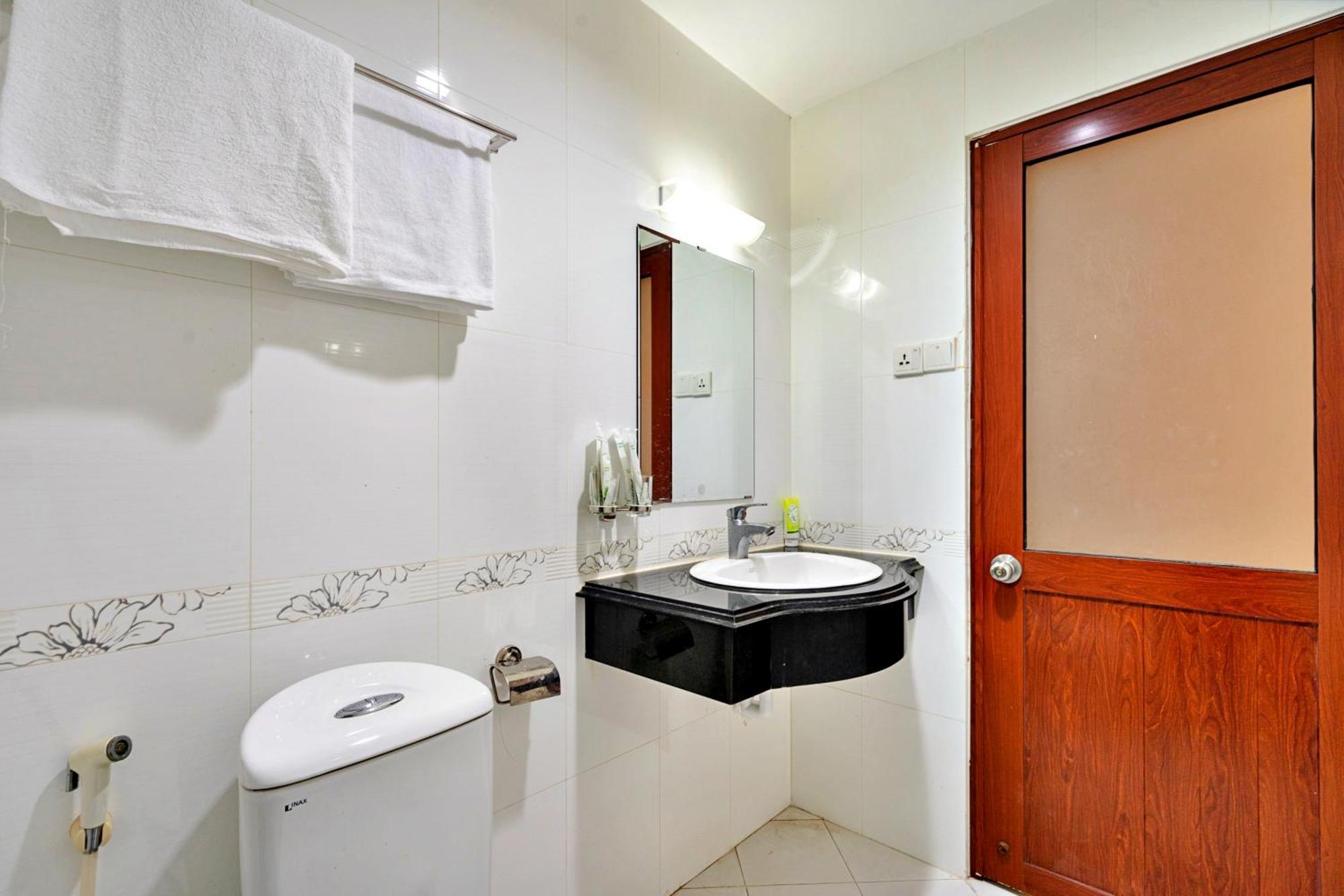 Hanz Premium Friday Hotel Saigon Хошимин Номер фото